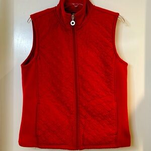 E-Studio red quilted fleece vest, size L
